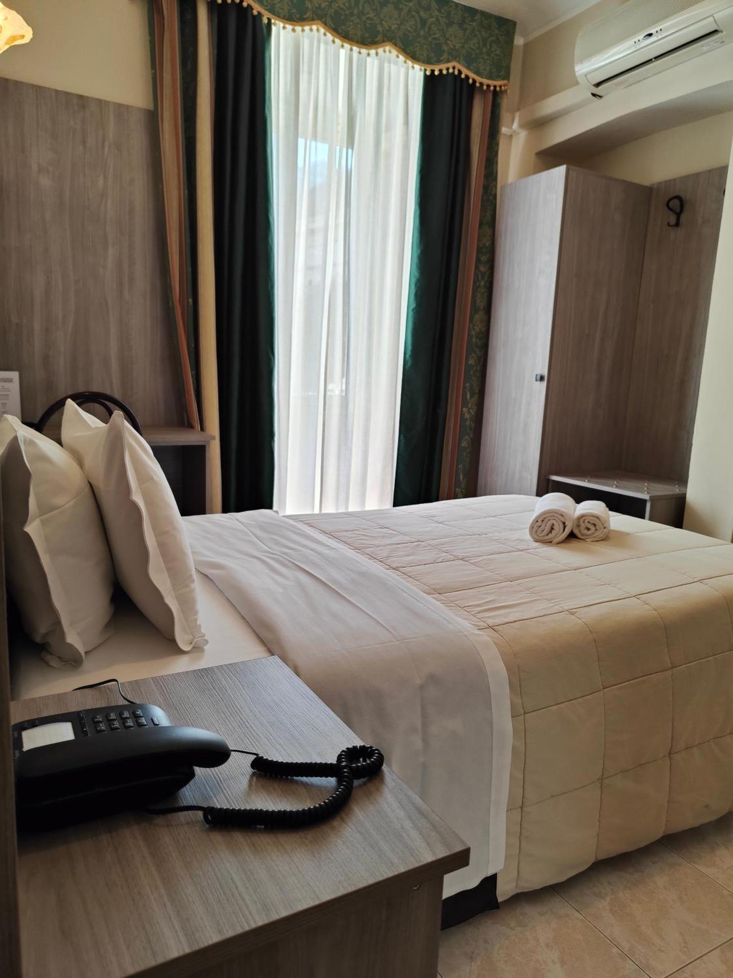 Hotel Romano Torino Esterno foto