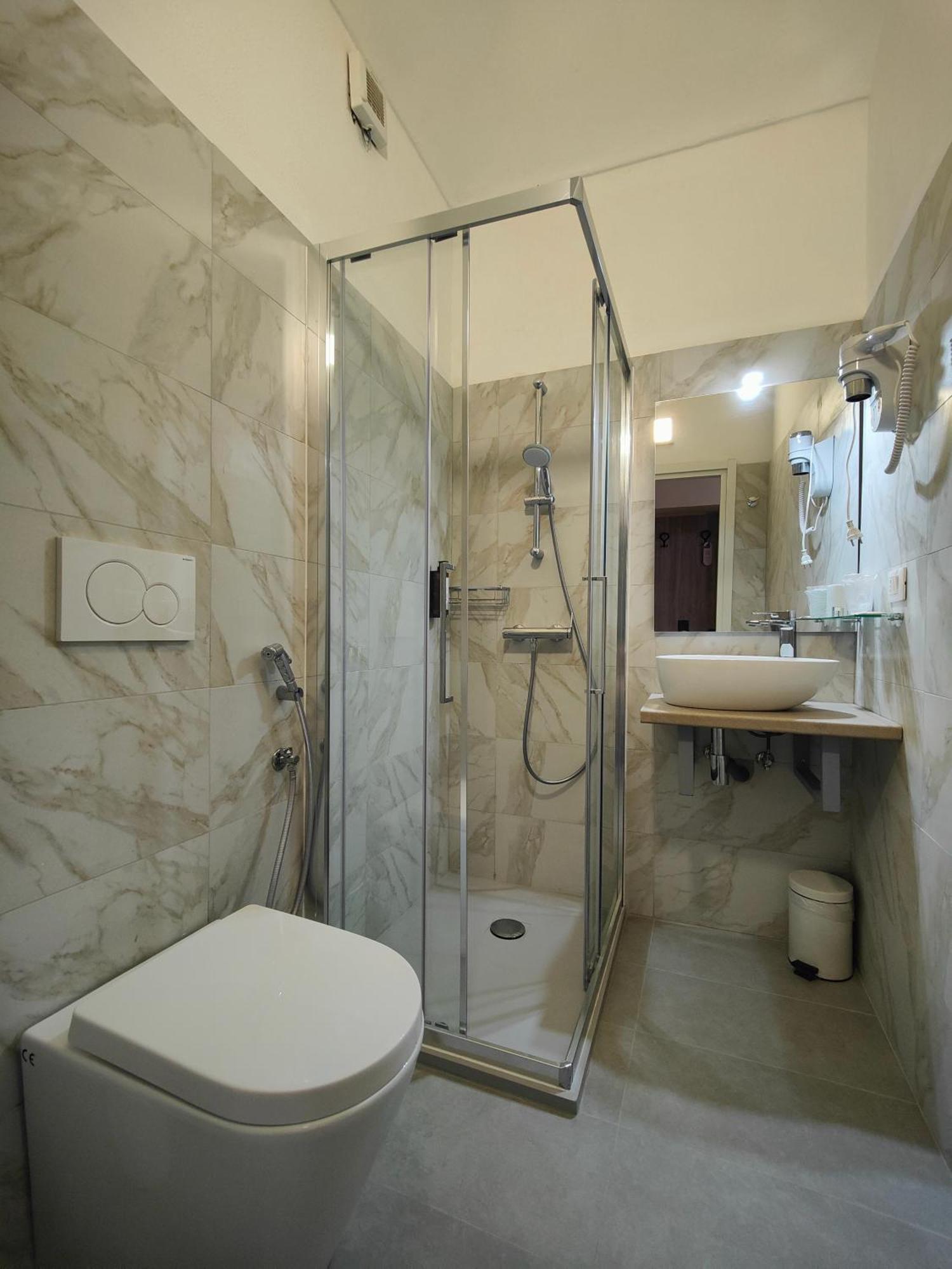 Hotel Romano Torino Esterno foto