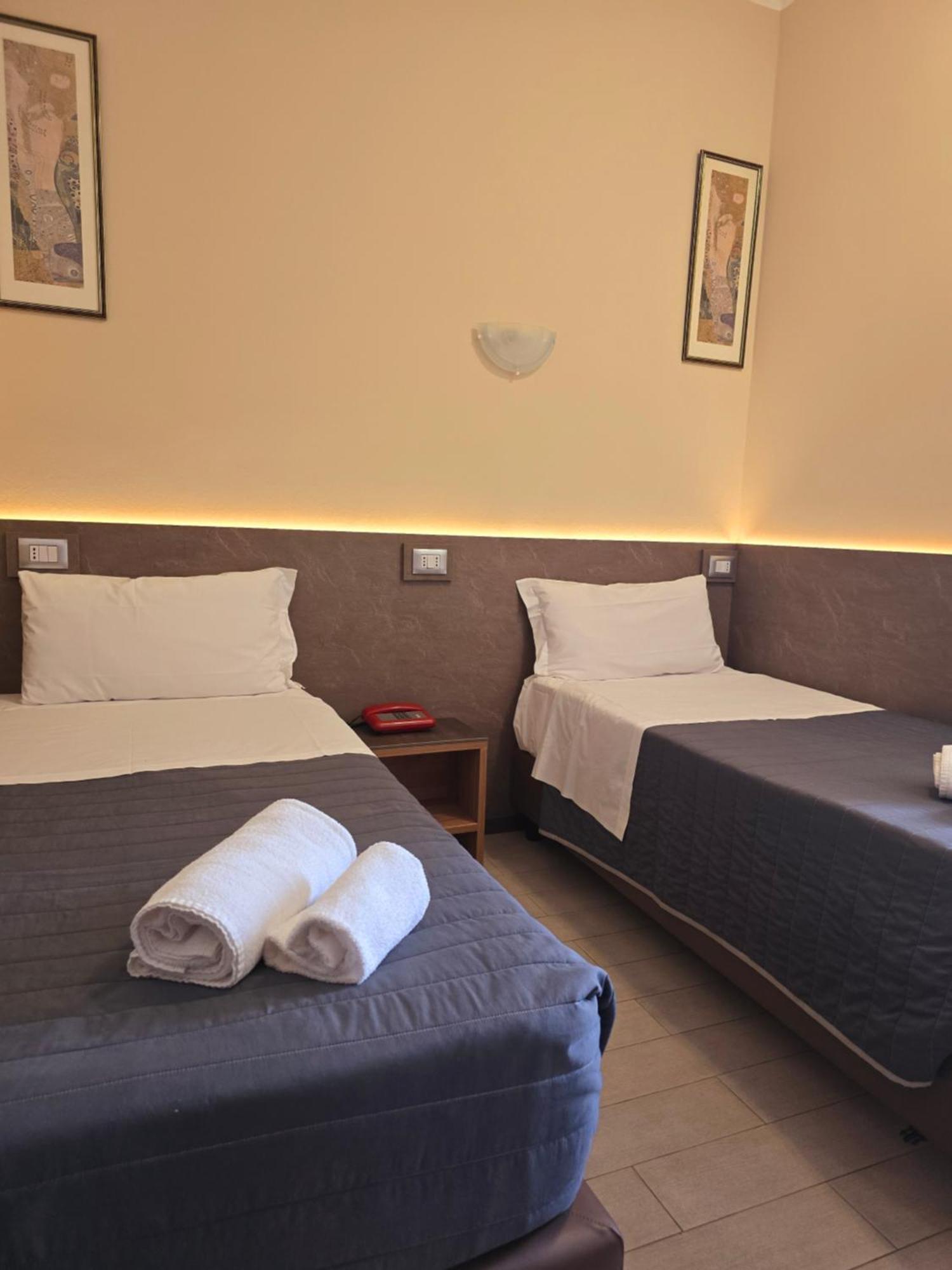 Hotel Romano Torino Esterno foto