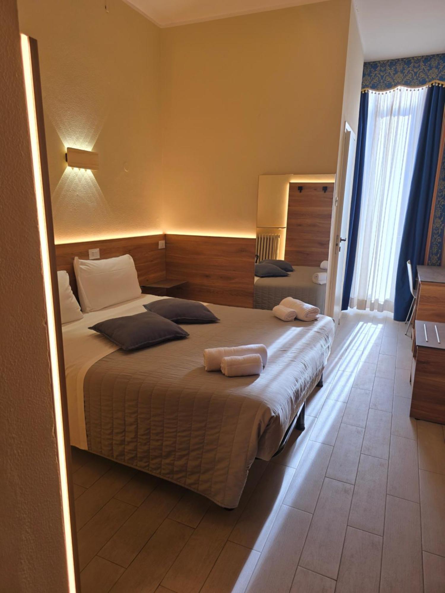 Hotel Romano Torino Esterno foto